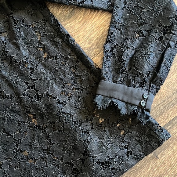 WAYF Lace Top - Picture 2 of 6